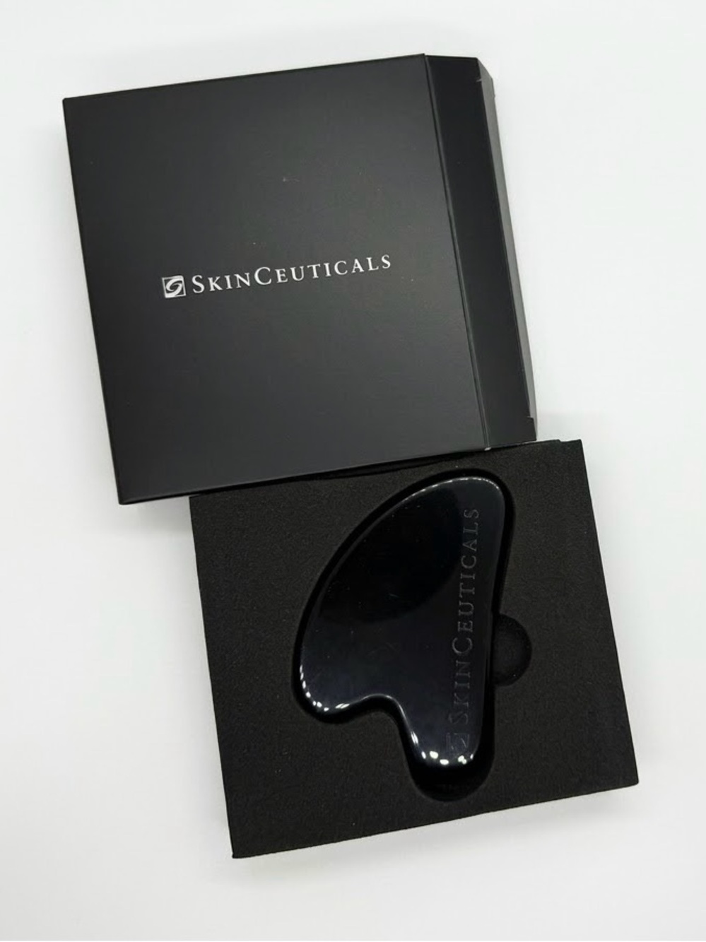 🌸NIB SkinCeuticals Black GuaSha Limited Edition
